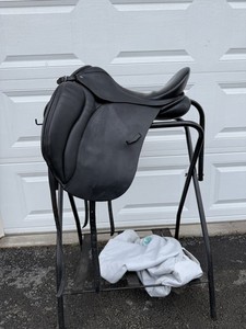 17” Bliss Of London Loxely Dressage Saddle
