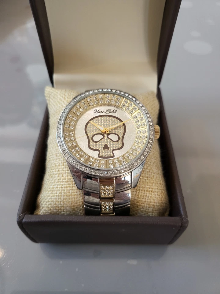 Marc Ecko E18574G1 The Bive Skull Swarovski Crystals Mens Watch 49mm EUC 7.75"  - image 3 of 4
