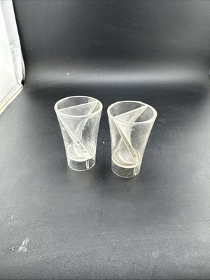Twister Split Shot Plastic Spiral Dual Chamber Barware Liquor Shooterx2