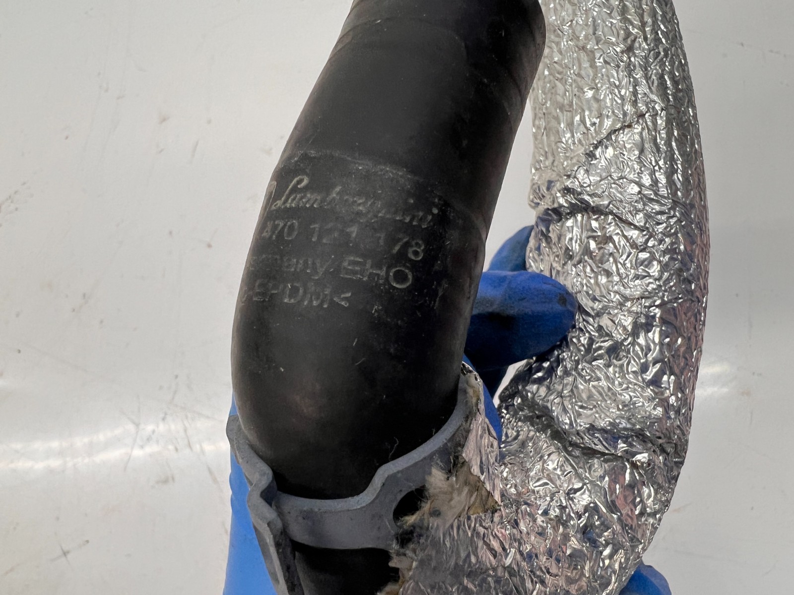 LAMBORGHINI AVENTADOR LP740 LP750 WATER COOLANT HOSE PIPE OEM 470121178