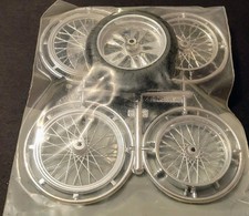 Ruedas y neumáticos de moto Revell Monogram RM Kustom Chopper escala 1/12