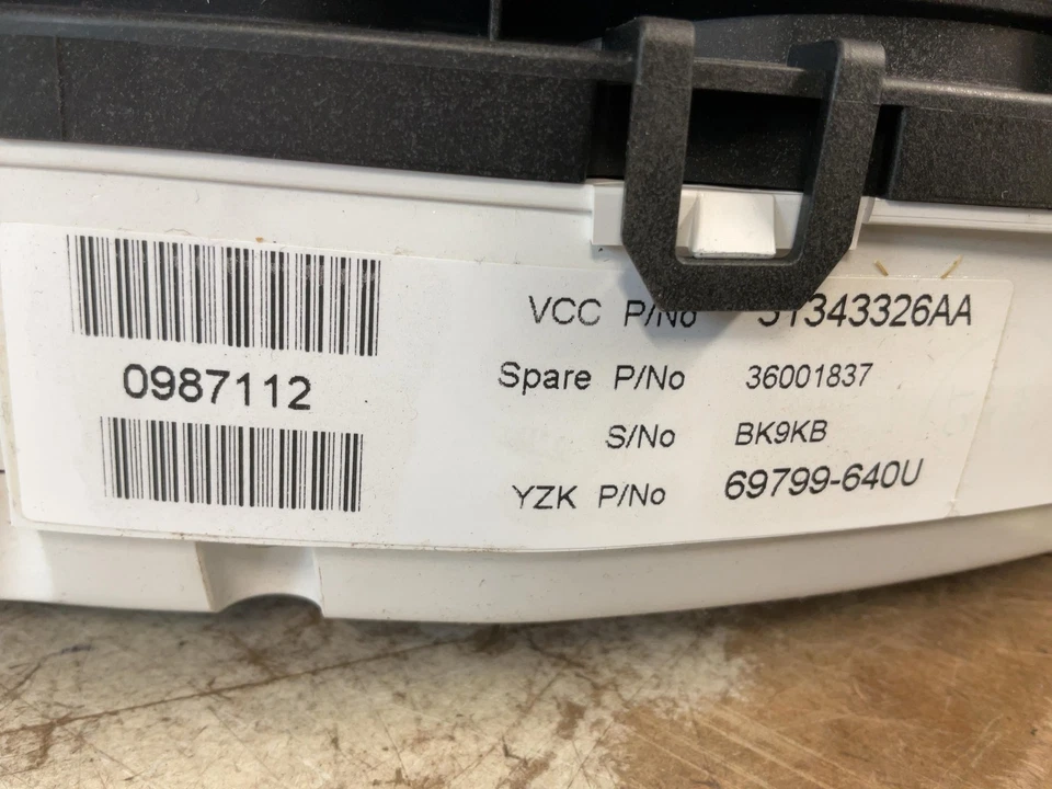 Velocímetro VOLVO XC60 11 12 13 CUADRO DE INSTRUMENTOS 159K MPH Foto 3 de 4