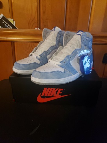 CT0978 - 002 Air Jordan 1 High Zoom Comfort \