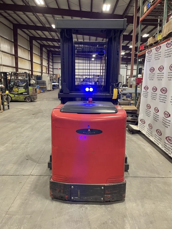 Raymond EASi-OPC30TT Order Picker Forklift/Fork Truck 24V 875AH - Image 3 of 4