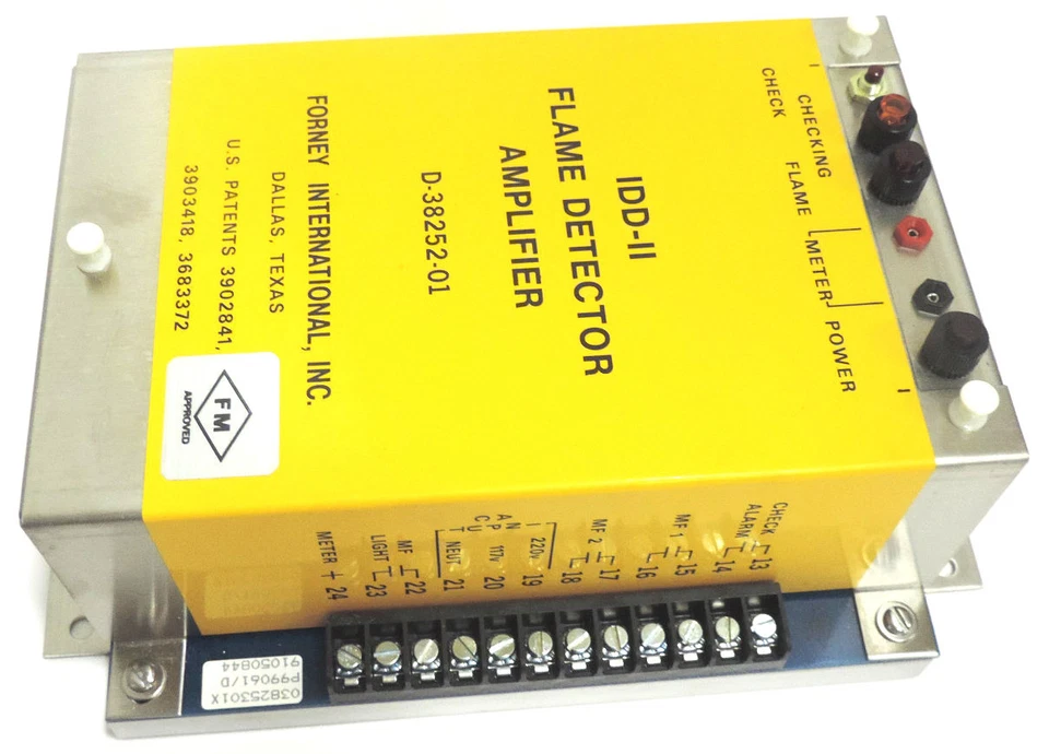 NIB FORNEY IDD-II FLAME DETECTOR AMPLIFIER D-38252-01  - Image 3 of 3