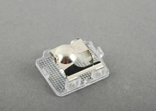 正品梅赛德斯奔驰 R129 SL 级乘客侧内灯镜头右 全新 — 第 3/3 张图片