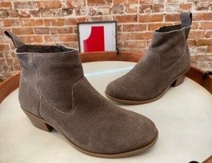 vionic suede ankle boots