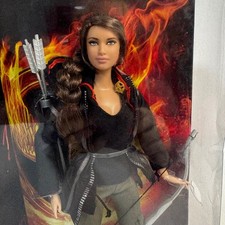 Barbie Collector Black Label The Hunger Games Katniss Everdeen Doll W3320 New
