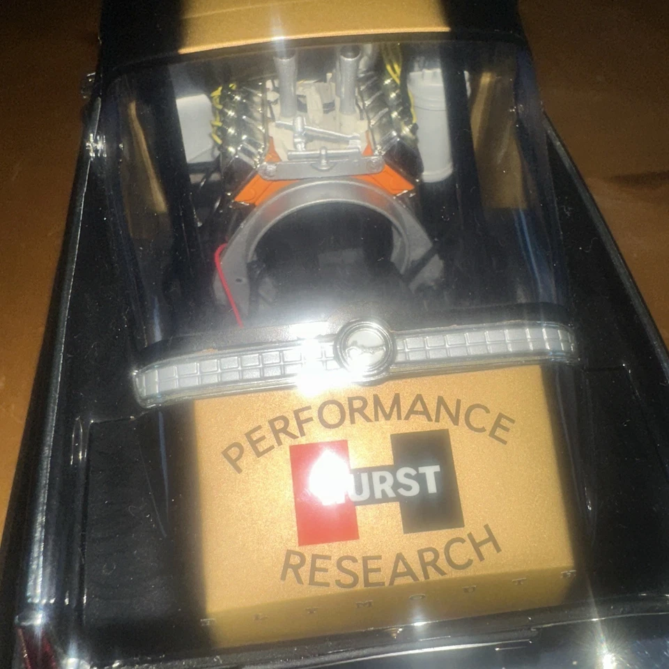 Highway 61 Coleccionables 1/18 1966 "Hemi Bajo Vidrio" AUTOGRAFIADO Foto 3 de 4