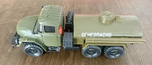 RUSSIAN VERY RARE SET OF 4 VINTAGE DIE CAST TOYS FIRE ENGINE MILITARY USSR W BOX - Picture 6 of 6