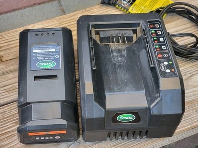 Scotts 62V 2.5Ah Lithium-Ion Battery and Charger Set