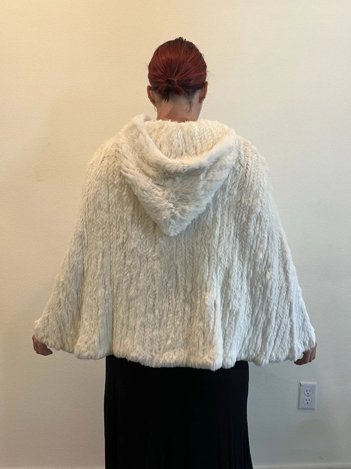 Vintage Guess White Fur Cape Circa 1990 Angora Buckle Front Sweater Shawl NWT - Image 4 of 4