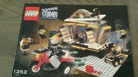 LEGO Studios: Explosion Studio (1352) 100% Complete w Minifigures & Instructions