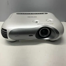EPSON PowerLite Home Cinema 500 Projector 1900 Lamp Hrs TESTED AND WORKING