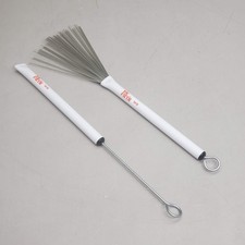 VIC FIRTH 2 Piece Drum  Percussion Wire Brushes White