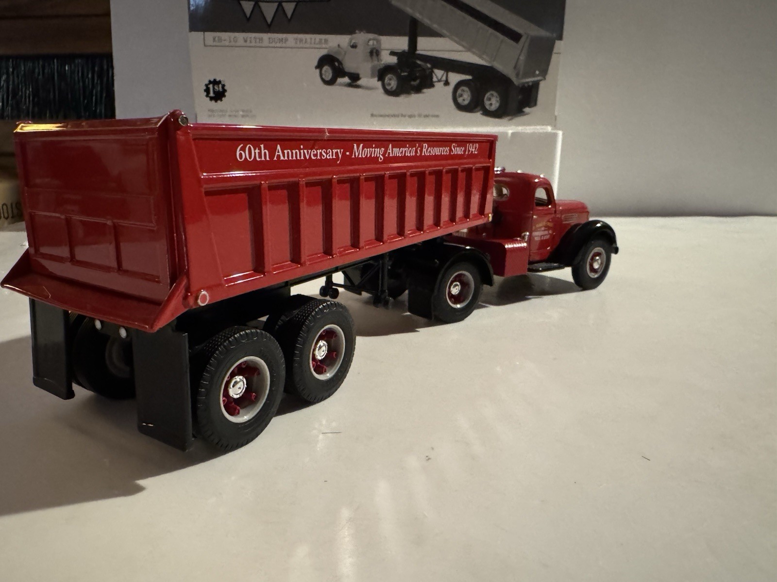 First Gear 1/34 Diecast J. Marlin Ernst International KB-10 Truck & Dump Trailer