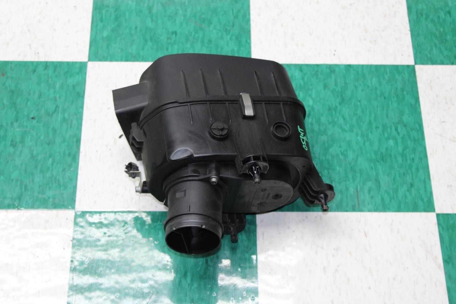 Maserati Ghibli 2014-2020 Right Air box top