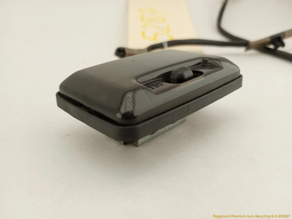 Luz de lámpara de mapa domo interior Toyota MR2 Spyder para 2000-2005 00 01 02 03 04 05 Foto 4 de 4