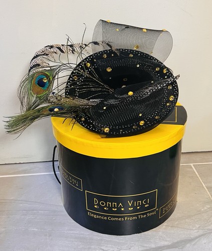 Donna Vinci Couture H1332 Derby Tea Party Fascinator Black Hat Peacock Feathers