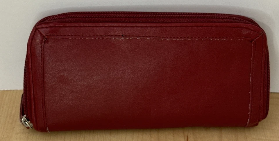 Cartera clutch Travelon roja con doble cremallera ranuras para tarjetas ventana de identificación Foto 2 de 4