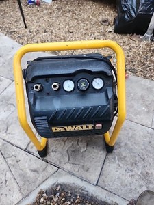 DeWALT DWFP55130 200 PSI Quiet Trim Compressor
