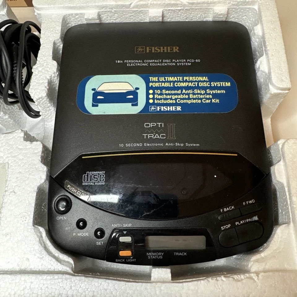 Reproductor de CD portátil FISHER PCD-60 de colección en caja con paquete adaptador para automóvil probado Foto 2 de 4