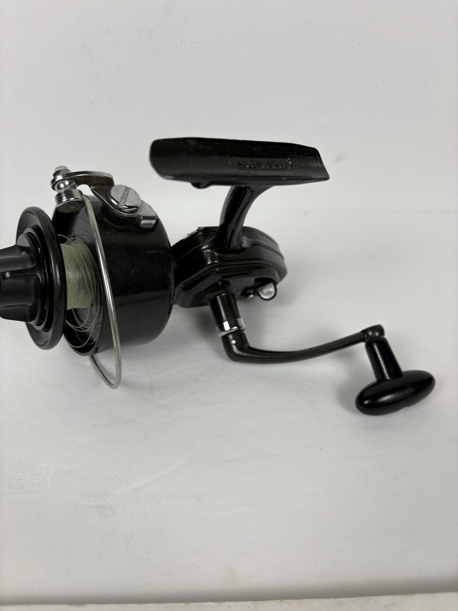 ☆未使用オールド漂う商品◆Shakespeare1409-165 Shakespeare 2240 II Ball Bearing Spinning Fishing Reel - Vintage