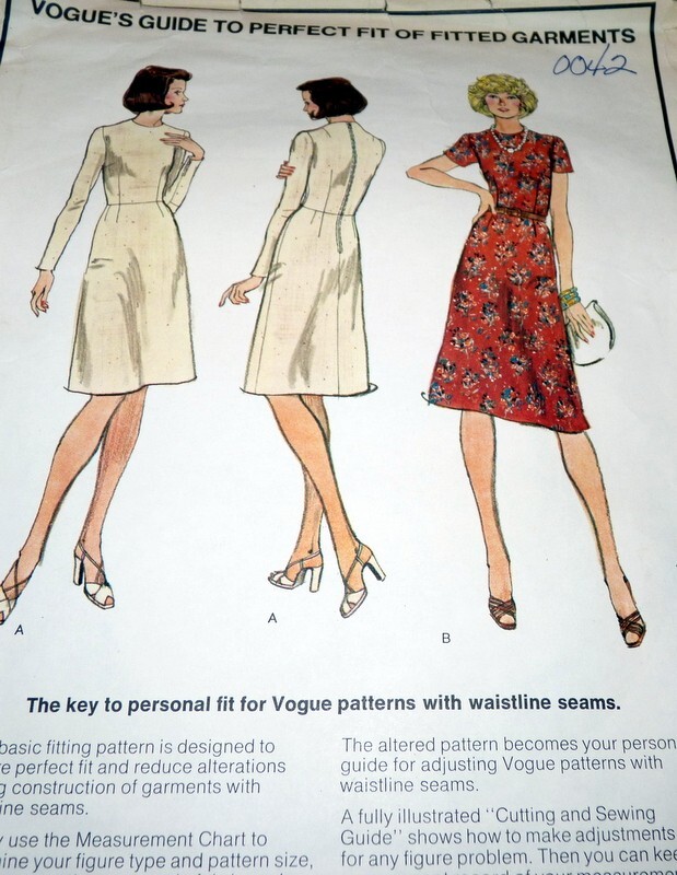 LOVELY VTG 1970s DRESS Perfect Fit VOGUE Sewing Pattern 12-14 | eBay