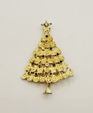 Christmas Tree Brooch Pin with star Crystal TEXTURED Gold tone Vintage #60