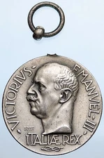 1922 ITALY Emperor Victor Immanuel III ARMS OF SAVOY Old Silver Medal i115282