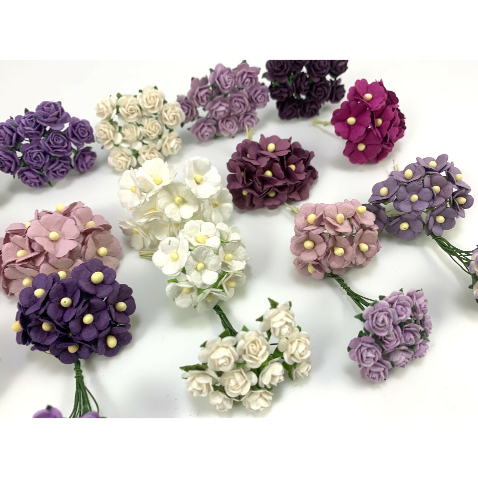 200 MIXED 4 Designs Mini - Small Cottage Rose Paper Flower (R&S- Kit Purple A)
