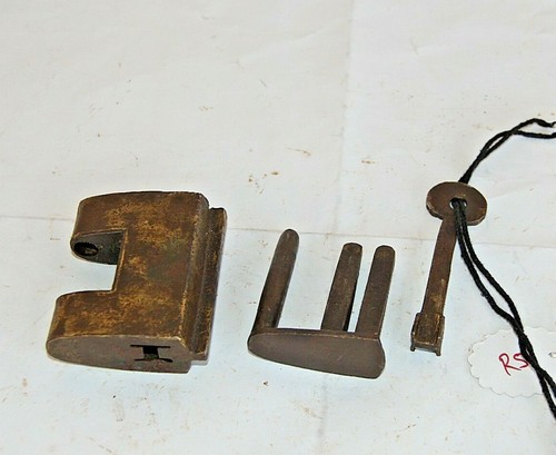 Old Antique Iron Strip Padlock Handmade Engraved Push Key Lock Collectible R5 - Picture 2 of 9
