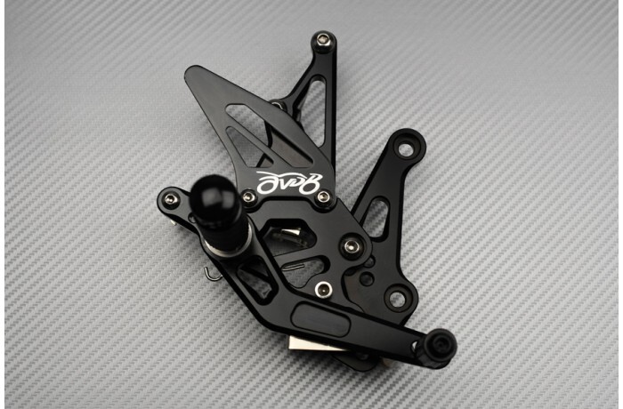 Commandes reculées Z1000 réglables pour optimiser la garde au sol KAWASAKI