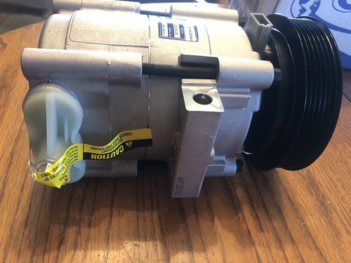 UAC AC Compressor CO 35110C 2003-2007 Ford Focus 2005 2006 - Picture 9 of 10