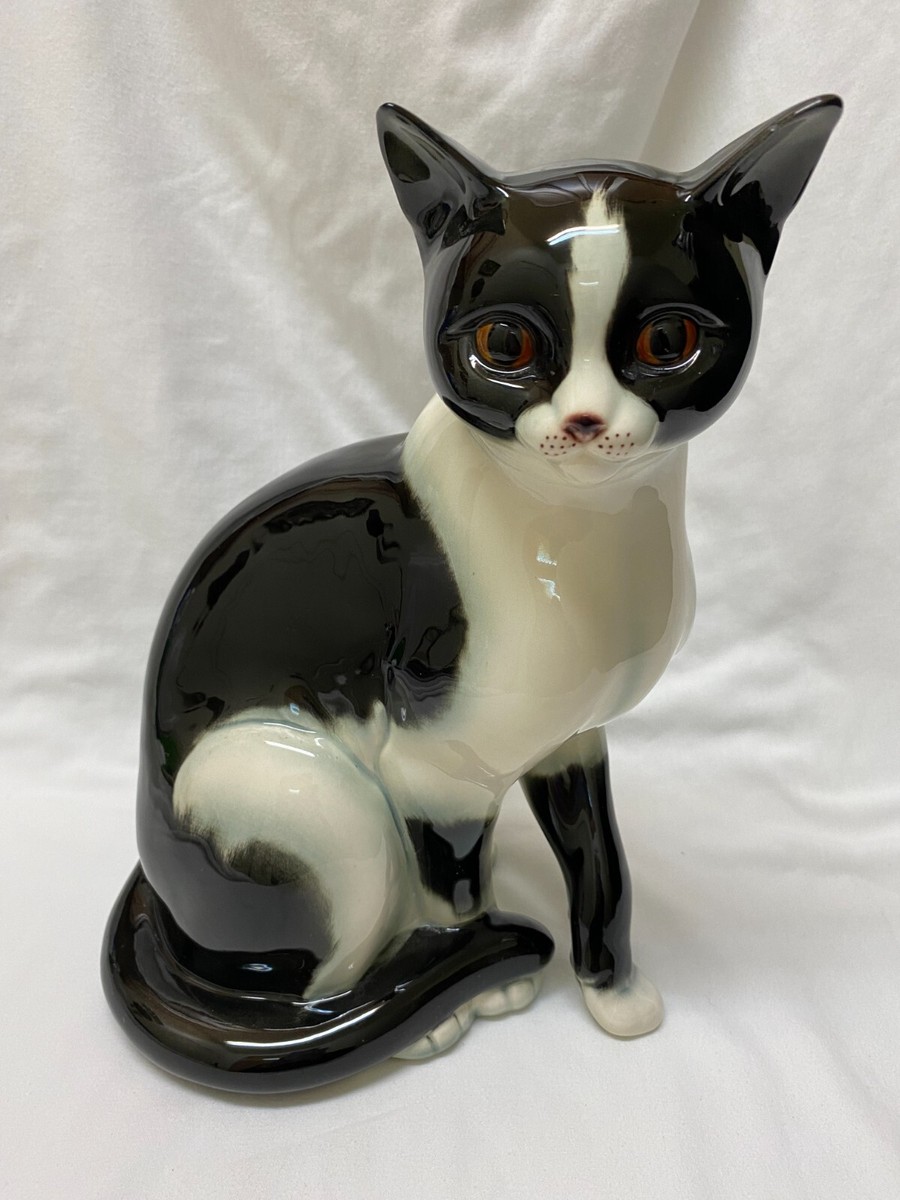 Goebel W. Germany Large Lifelike Black and White Seated Cat Figure