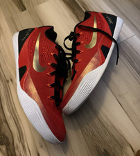Nike Men s Kobe Bryant Low Top Lace-Up Basket...