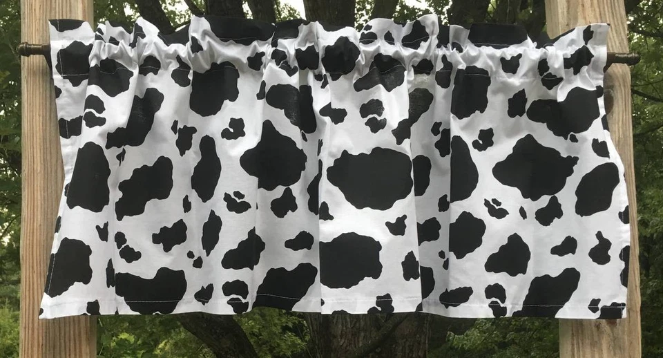 Cortina de cocina rústica de cuero de vaca blanco y negro con cenefa para manchas de vaca Foto 4 de 4