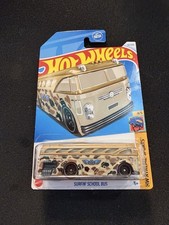 Hot Wheels Surfin School Bus