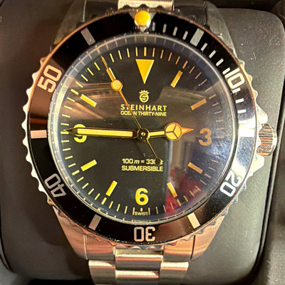 Steinhart Ocean Thirty-Nine Automatic Diver 100m Black Dial Box Papers Manual