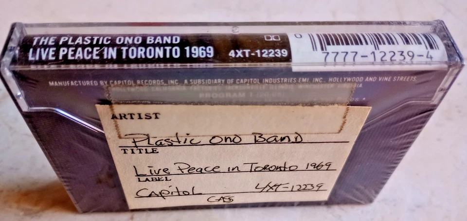 NEW THE PLASTIC ONO BAND LIVE PEACE IN TORONTO 1969 CASSETTE TAPE 4XT 12239 YOKO - Image 2 of 2