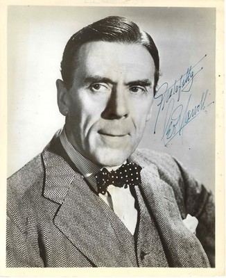 ENGLISH CHARACTER ACTOR LEO G. CARROLL, SIGNED VINTAGE STUDIO PHOTO.