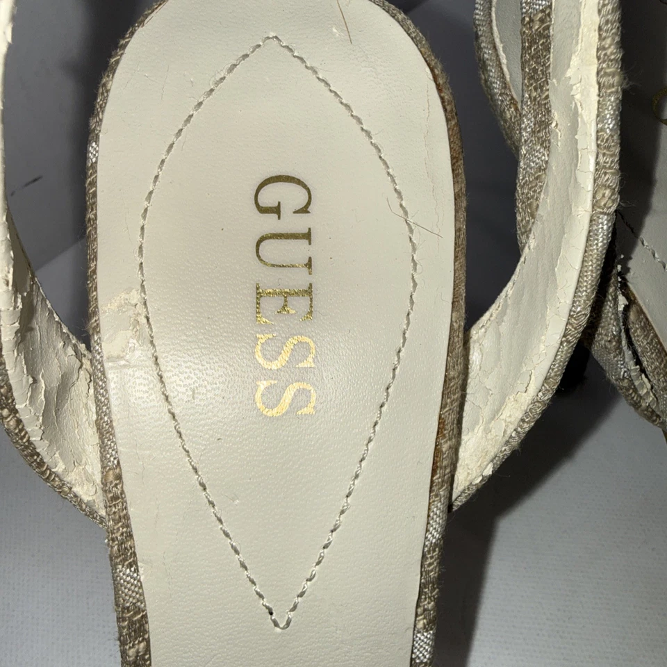Guess Beige Monograma Bomba Tacones de aguja Correa para el tobillo Y2K De Colección Punta Talla 9 Foto 4 de 4