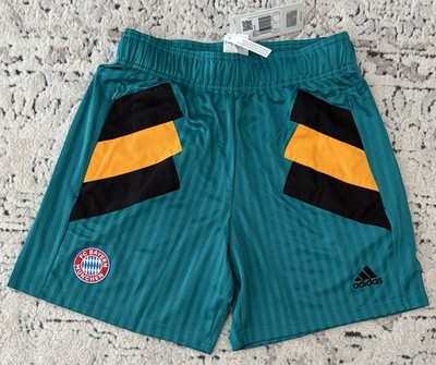 Adidas Authentic FC Bayern Munich Icon Germany Shorts HT8832 Men s Sz: Small