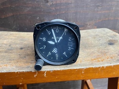 Altimeter by United Instruments
