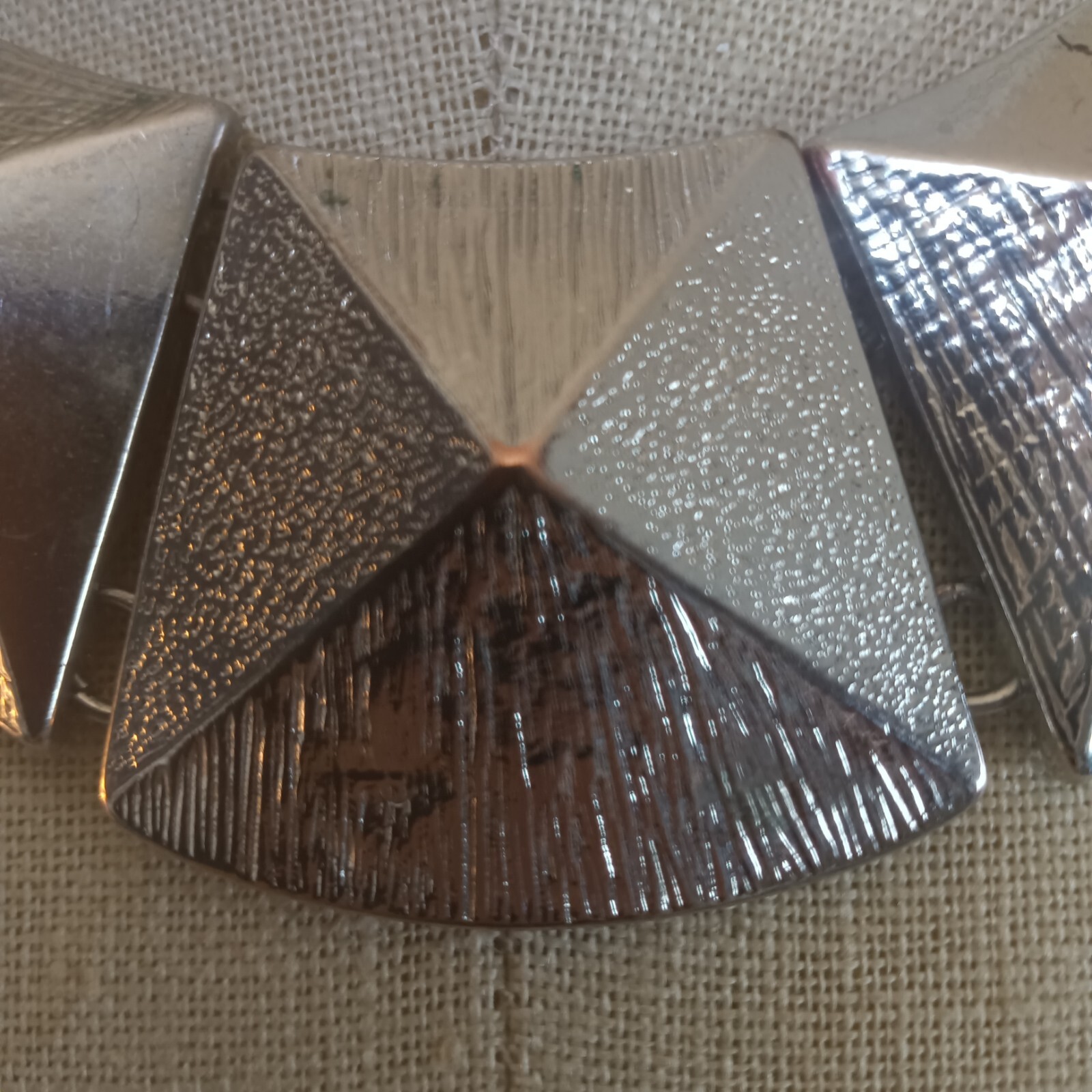 Dramatic Chunky icing Geometric 18” Silver Tone L… - image 7