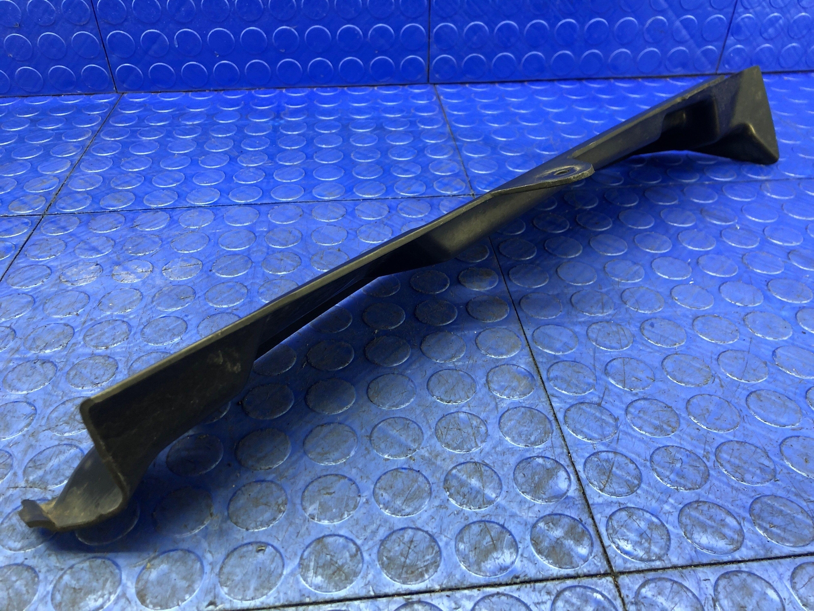 LAMBORGHINI GALLARDO OEM FRONT RIGHT FENDER TRIM PANEL INSERT 400821180