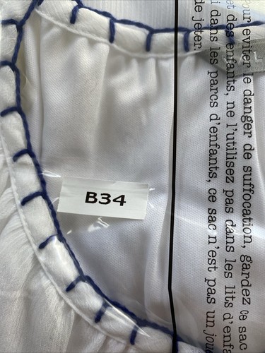 Valerie Stevens White Blue Floral Embroidered Sheer Sleeve Top Elastic Hem Sz M - Picture 11 of 11