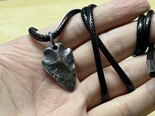 Solid 925 Sterling Silver Mens Unique Stone Arrow Head Pendant Cord Necklace - Picture 4 of 12