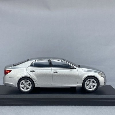 Mini Car Toyota Mark X 2010 Silver 1/43 Scale Box Diecast vol 189