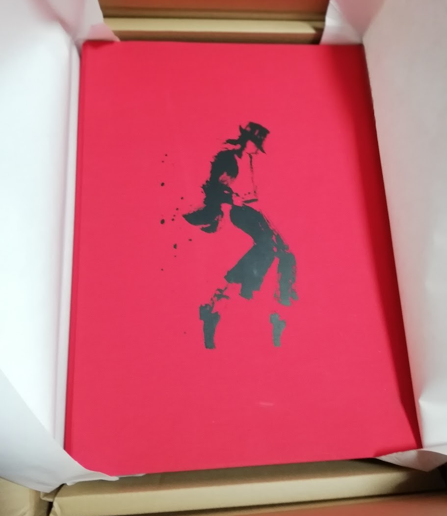 2009 MICHAEL JACKSON OPUS Official Photo Picture Book with Glove